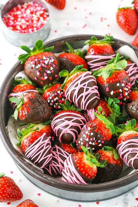 Easy Chocolate Covered Strawberries Life Love And Sugar