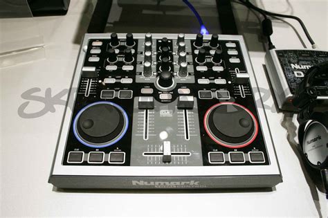 For informational purposes, the product details and customer reviews are provided. Ion Icue Computer Dj System Software - dommagnet