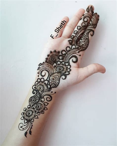 Simple Arabic Mehndi Design For Left Hand Front Side