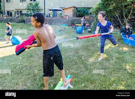 Water Fight Summer Hi Res Stock Photography And Images Alamy