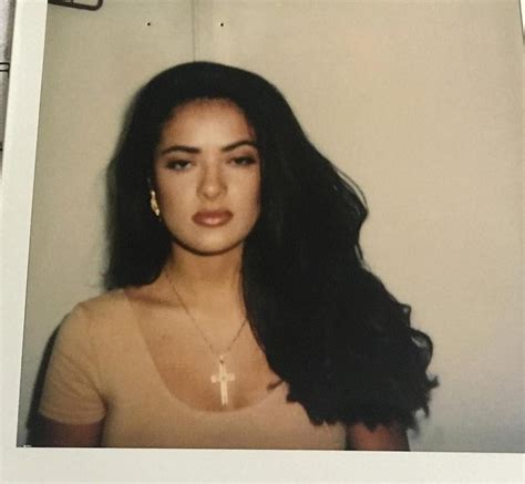 La actriz revela que ha subido de peso; Virgo Mood on Instagram: "Polaroid of Salma Hayek, early ...