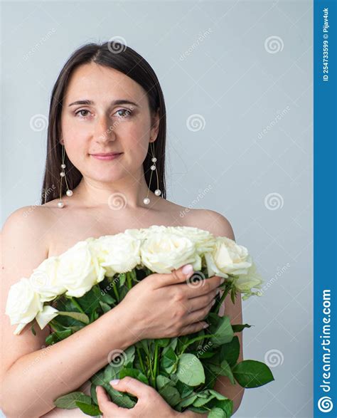 Naked Woman Covering Her Body With Large Bouquet Of Roses Stock Image Image Of Flower Body