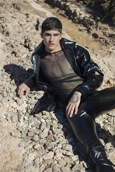 Pin On Men In Leather 2