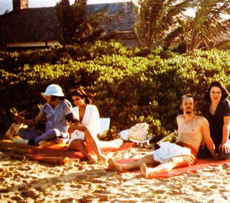 Rare Photos Of Elvis Presley And Ginger Alden During His Last Vacation In Hawaii Vintage