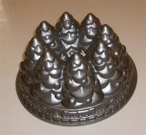 Www.etsy.com.visit this site for details: Nordic Ware CHRISTMAS TREE BUNDT PAN Cake Baking Mold ...