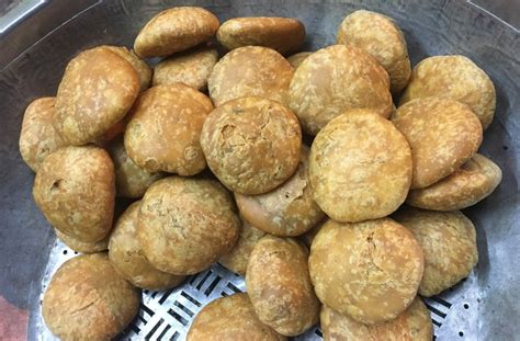 Swoon over the best kachoris in Jaipur at these kachori landmarks