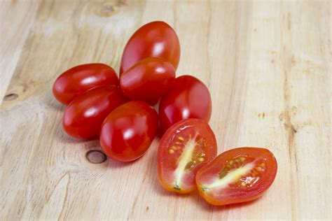 The Most Popular Tomato Types How They Look And What Theyre Good For
