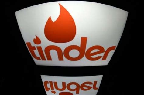 Tinder Looks To Swipe Into Presidential Campaign