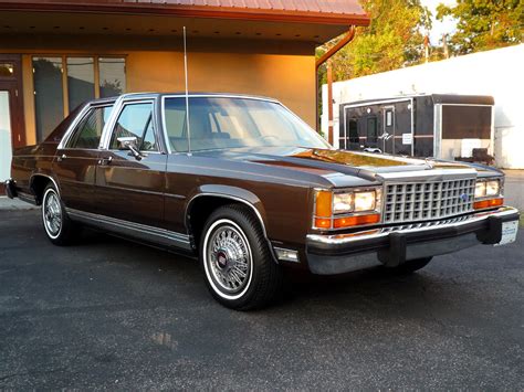 24 comments on capsule review: Nurture Your Inner Grandpa: The World's Nicest 1986 Ford Crown Vic | BestRide