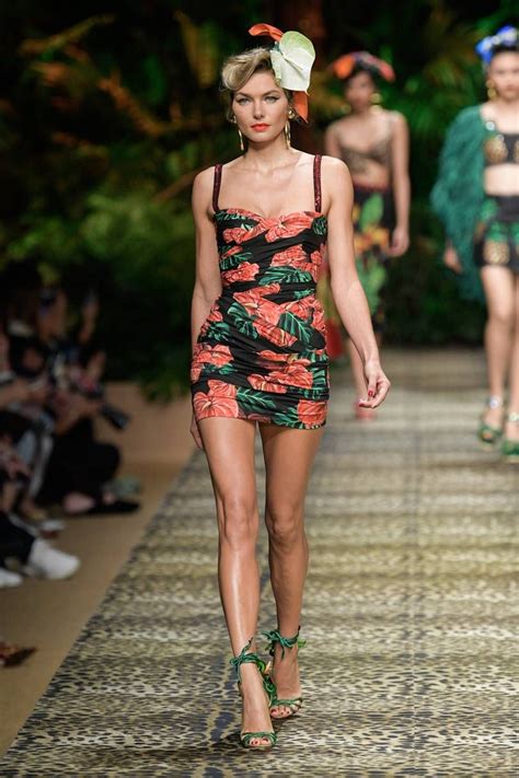 Dolce And Gabbana Spring Summer 2020 Ready To Wear Georgia Papadon