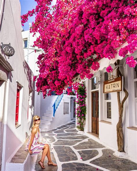 Mykonos Vs Santorini Which Should You Visit • Abroad With Ash