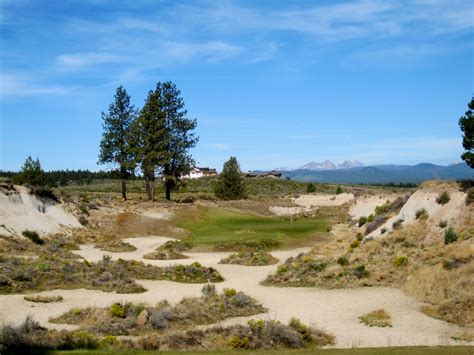 Custom home in the highly desirable. Tetherow Golf Club (Bend, Oregon) | GolfCourseGurus