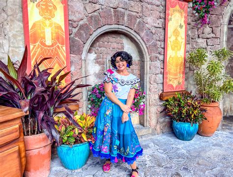 Breaking You Can Now Meet Mirabel From Encanto At Disney World