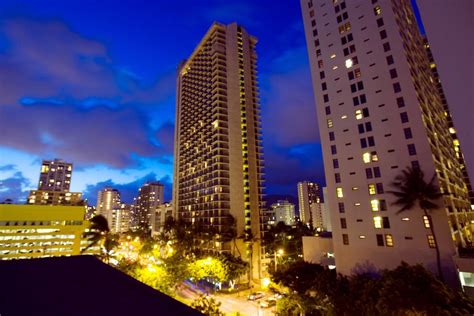 Book Waikiki Beach Marriott Resort And Spa In Honolulu