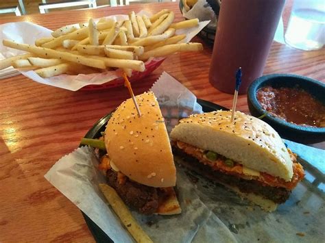 There's even an official new mexico trail devoted to green chile cheeseburgers, listing the very best burger joints across the state as chosen by new mexicans. The Burger Stand at Burro Alley - Santa Fe New Mexico ...