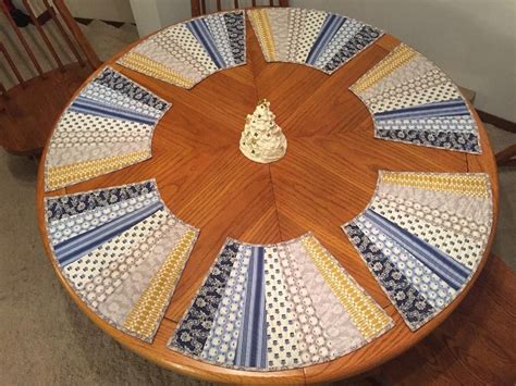 You Have To See Curved Placemats By Milesdog Placemats Patterns Diy