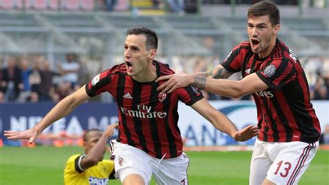 They have lost only one of their last 11 europa league matches and are ac milan travel without ismael bennacer, mario mandzukic, daniele bonera, brahim díaz, and hakan calhanoglu due to injury. Milan Europa League 2018