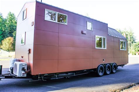 This tiny home has a much different layout than most, but the functionality of it all totally works. Kootenay From Tru Form Tiny Homes - TINY HOUSE TOWN