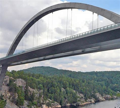 Puente De Svinesund Noruega Y Suecia Iluminación De Puentes