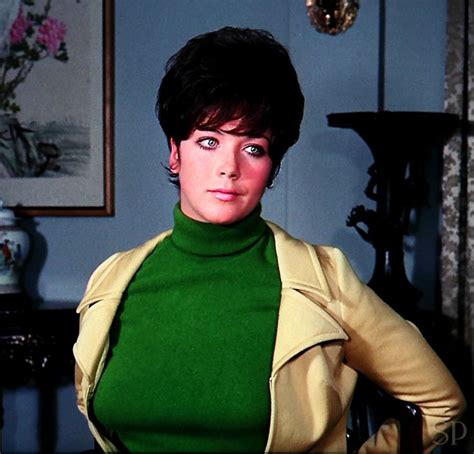 Linda Thorson As Tara King In The Avengers Avengers Girl Avengers