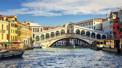 Rialto Bridge Venice Book Tickets And Tours Getyourguide