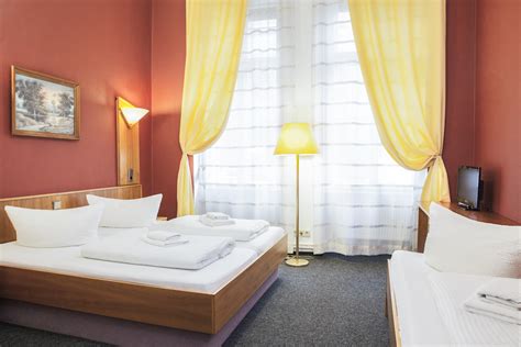 Located in berlin's friedrichshain neighborhood, hotel pension bolgerini inn is in the city center and near a metro station. Galerie - Insor BerlinInsor Berlin