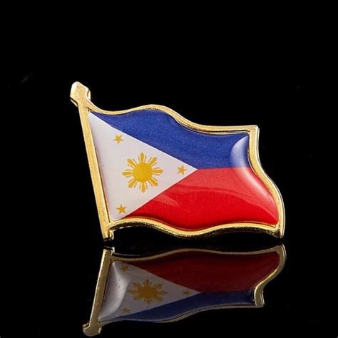 Philippine Flag Collar Pin Lacquer Polished And With Metal Clutch Pin