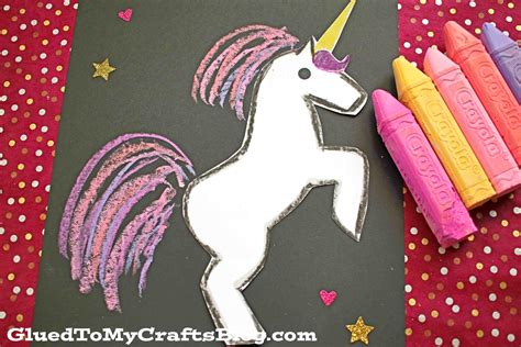 Paper And Chalk Unicorn Craft For Kids To Recreate