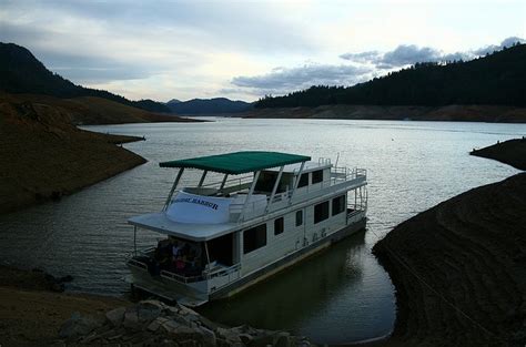 200 e cypress ave, redding, ca 96002, usa. Rent A Houseboat In Northern California At Lake Shasta