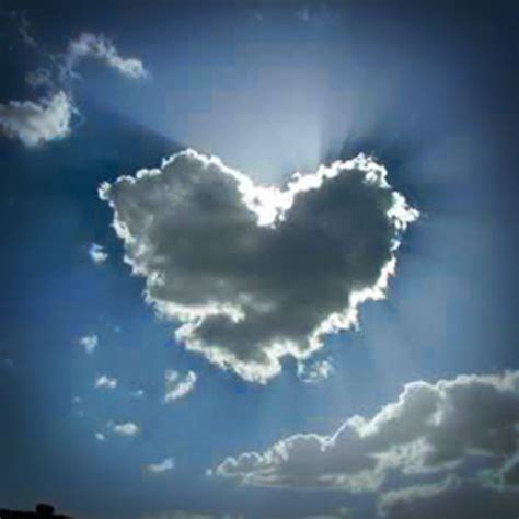 Heart Shaped Cloud 26 Of 57 Love Cloud Covering The Sun Hd