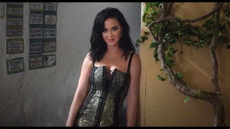 Katy Perry Deslumbra En Nuevo Anuncio De Dolce Gabbana Devotion