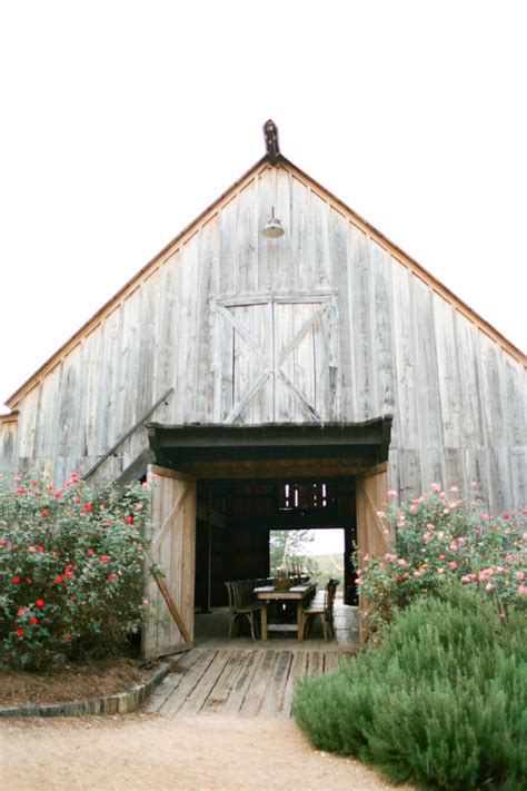 Farmers adapted the styles to whatever construction materials were common in their area. 25 Breathtaking Barn Wedding Venues - Southern Living