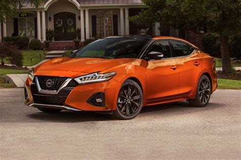 2021 Nissan Maxima Review Prices And Pictures Edmunds