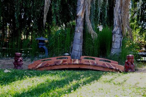 Garden bridge specialise in the manufacturing and selling of quality pedestrian and light vehicle bridges, for a multitude of applications and uses. Japanese Garden Bridges 4-20ft