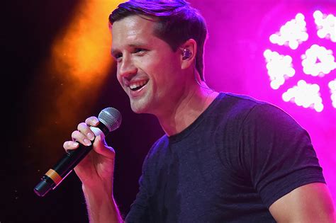 Baby No 7 On The Way For Walker Hayes