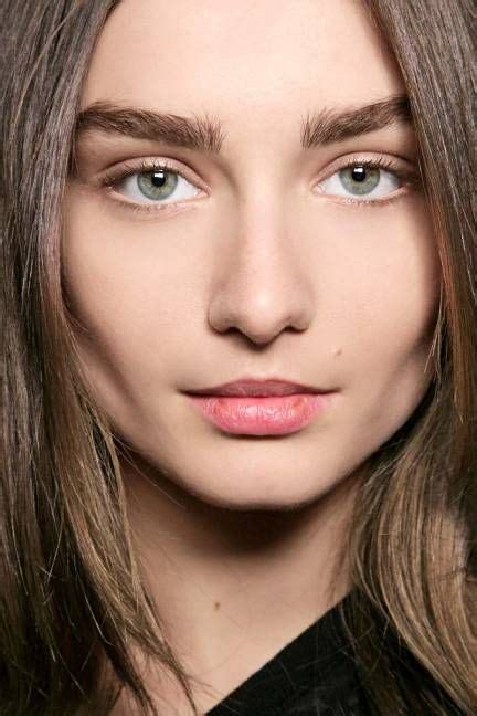 fashion week forecast 16 models to watch now thick eyebrows natural eyebrows eyebrow trends