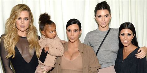 how kylie jenner s sisters are helping her deal with motherhood