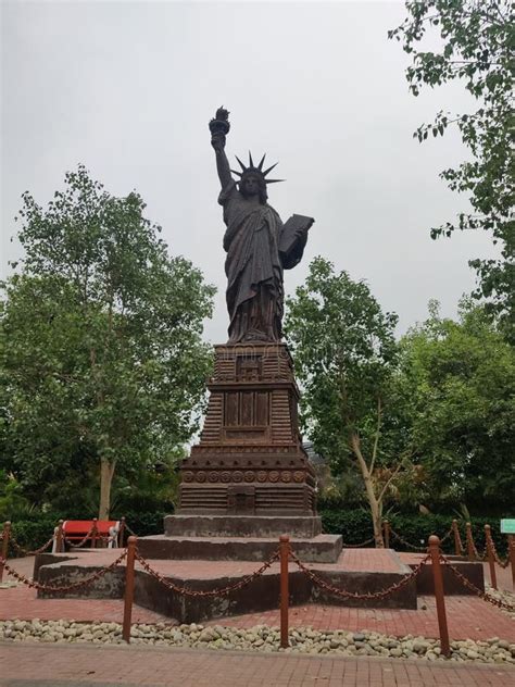Replica Of Statue Of Liberty In India Stock Image Image Of Wonders