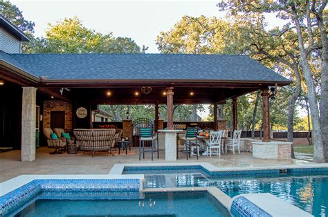 Outdoor Living Bmr Pool And Patio