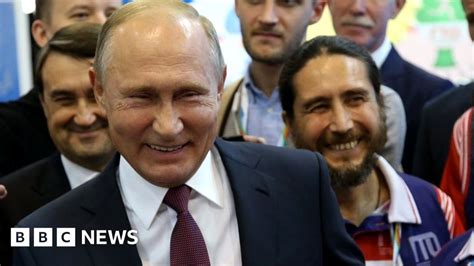 How Putins Russia Turned Humour Into A Weapon Bbc News