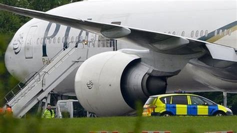 Stansted Emergency Landing Pair Threatened To Blow Up Plane Bbc News