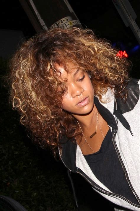 Rihanna Hairstyles Styles Weekly