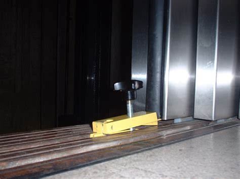 Door Hold Wedge Device Elevator Equipment