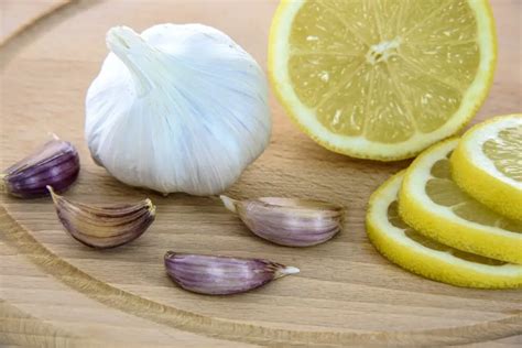 ᐉ Para qué sirve el Ajo con Limón y Miel Beneficios