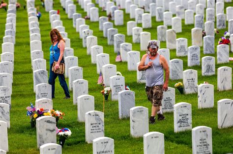 Minnesota Memorial Day Ceremonies Mark Sacrifice Virtually Mpr News