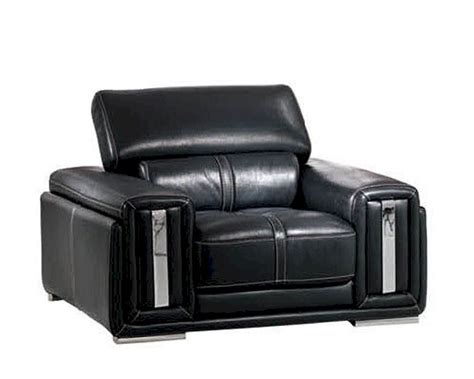 Showing results for italian leather desk chair. Italian Leather Chair in Black ESF2992C