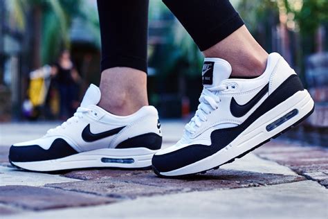 Nike Air Max 1 Essential Black Whitesave Up To 15