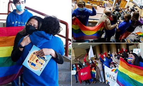 Chile Becomes The Seventh Country In Latin America To Approve Same Sex Marriage Daily Mail Online