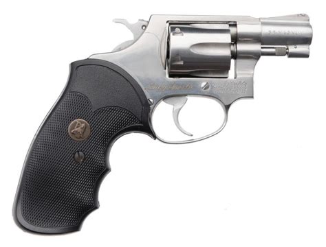Smith And Wesson Model 631 “lady Smith” Da Revolver 32 Magnum Caliber 2