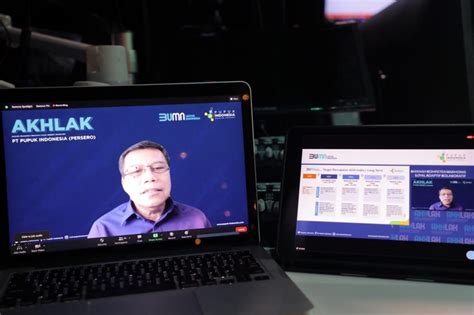 Akhlak secara terminologi berarti tingkah laku seseorang yang didorong oleh suatu keinginan secara sadar untuk melakukan suatu perbuatan yang baik. AKHLAK di Pupuk Indonesia, Ary Ginanjar: Akan Lahir Para Sufi Korporat - Ary Ginanjar Agustian ...